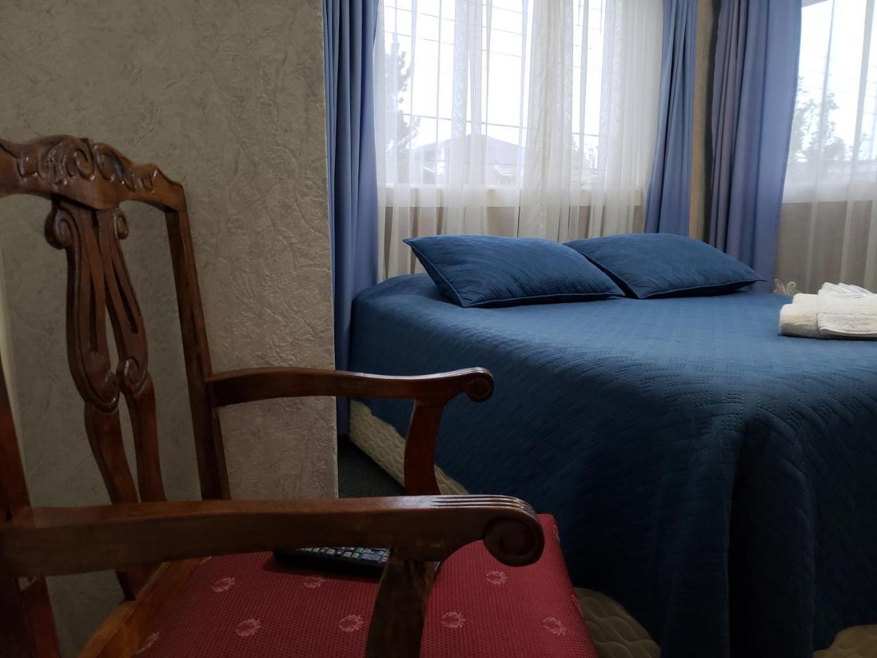 Antiguos Bed And Breakfast Puerto Natales Exteriör bild